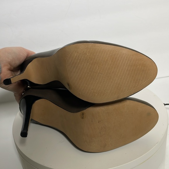 Ankle boots size 9B see pictures please - Picture 9 of 9